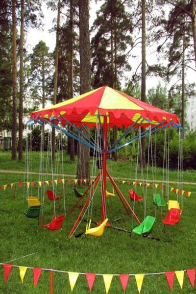 Мобільна ланцюжкова карусель «Вітерець»